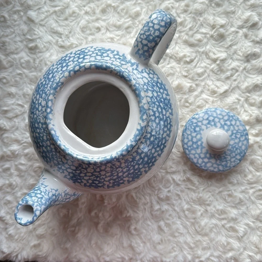 RARE FIND~VINTAGE~KITCHEN HEART DESIGN~TEAPOT~FOLK CRAFT~FARMHOUSE TEAPOT~G11